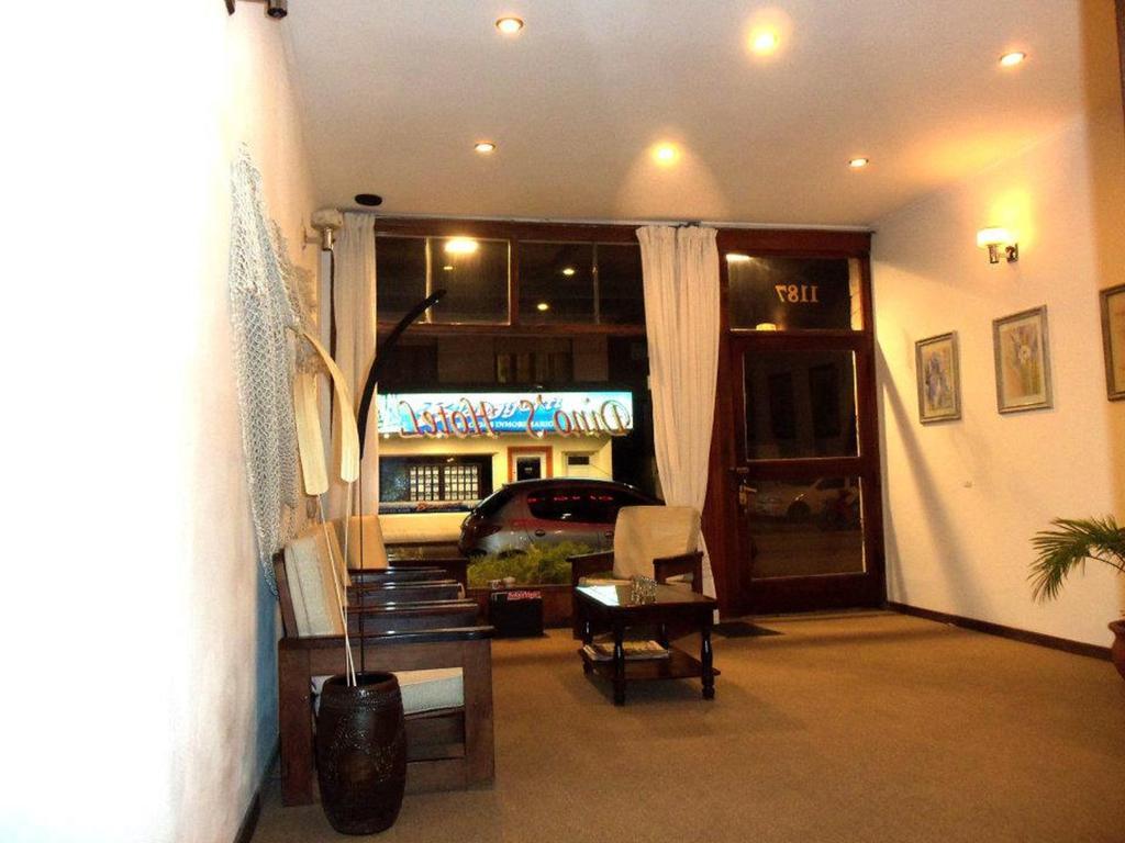 Dino´s Hotel Villa Gesell Buitenkant foto